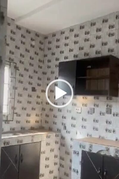 Pop Screeded 2 bedroom for rent at Opete. #0047
