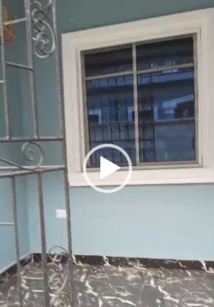 Pop SelfContain available for rent in Jeddo. #0012